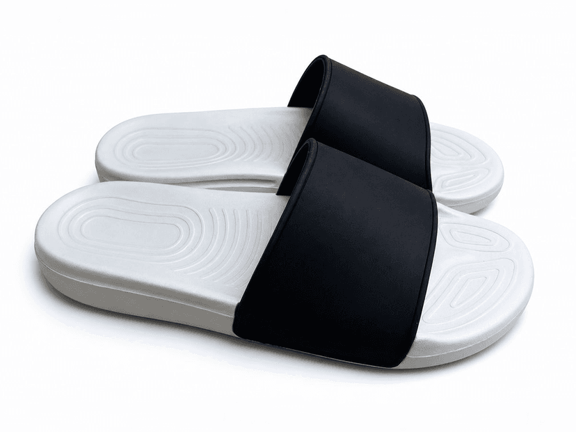 Contrast-Footbed Wide-Band Slide