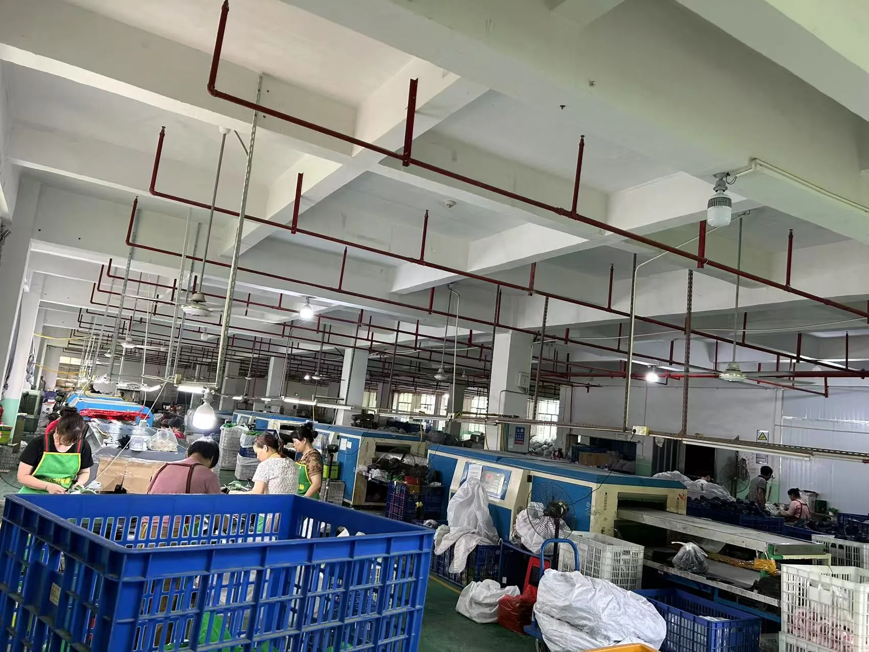 Overview of the footwear production workshop